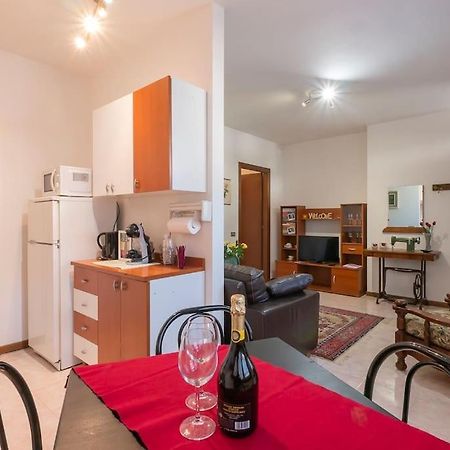 Le Rose Apartment Venegono Superiore Екстериор снимка